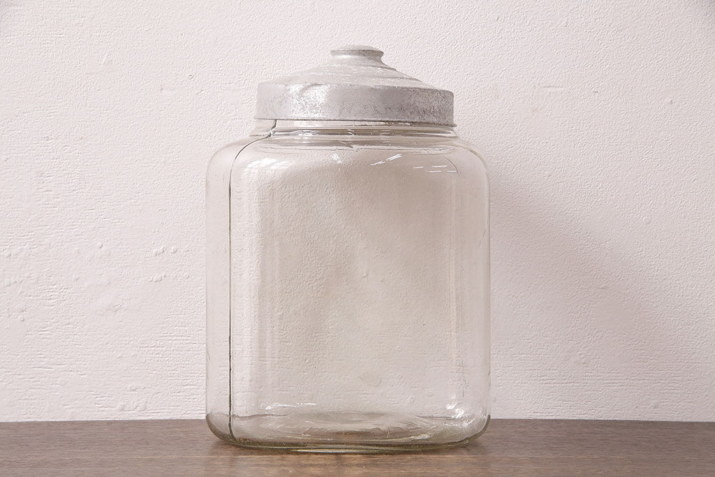 レトロ雑貨　駄菓子屋さんにあるような昔懐かしいガラス瓶(ガラスビン)(R-048678)