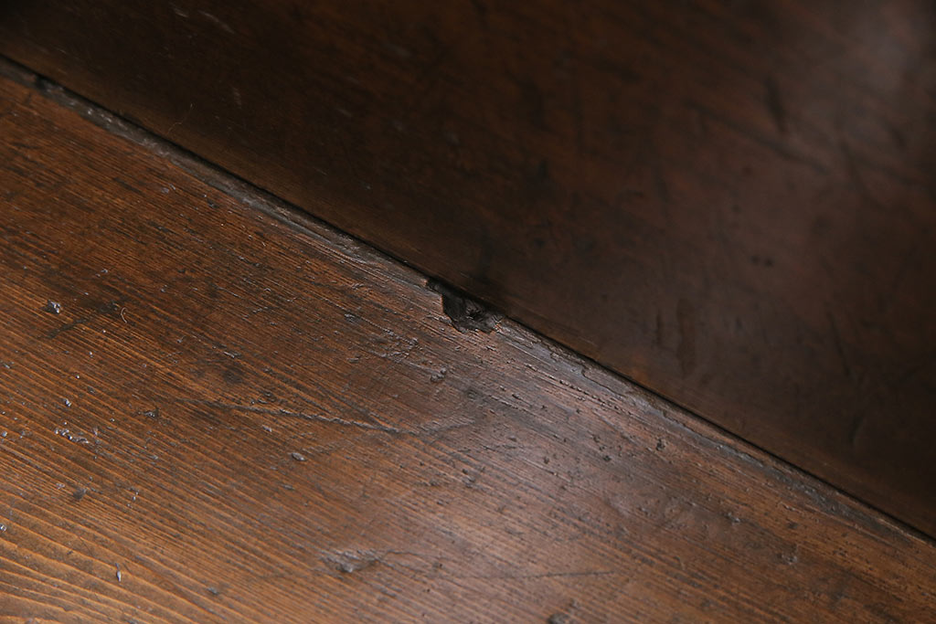 アンティーク家具　関西　前板ケヤキ材　ヒノキ材　経年の味わいを感じる重ね階段箪笥(和箪笥、時代箪笥)(R-048719)