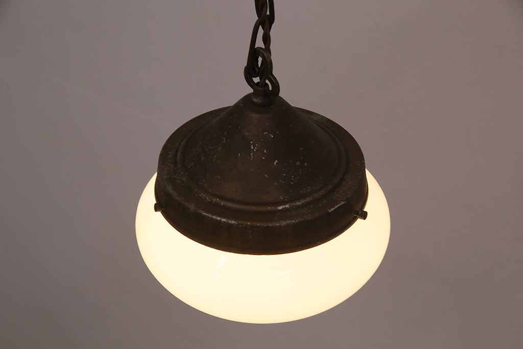 アンティーク照明　ブラケットのシルエットが個性的なペンダントライト(天井照明、吊り下げ照明)(R-048724)