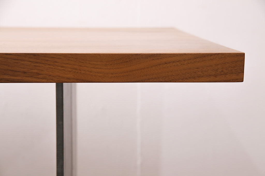美品　arflex(アルフレックス)　Riva(リーヴァ)製　NATURA(ナチュラ)　モダンなダイニングテーブル(定価約55万円)(R-048775)