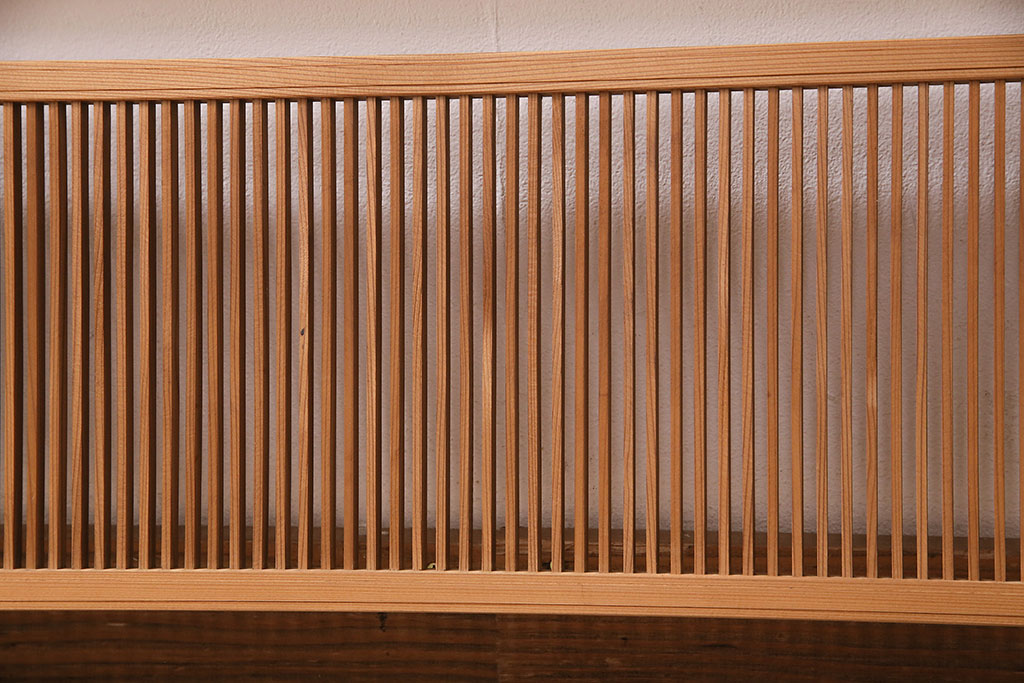 和製アンティーク　細やかな縦桟が美しいシンプルなデザインの筬欄間(オサランマ、明り取り、建具)(R-048835)