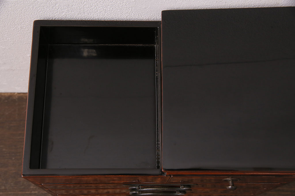 和製アンティーク　極美品　工芸家具　総漆塗り　独特の斑模様が目を引く高級品の小引き出し(小物収納、卓上収納、裁縫箱)(R-048839)
