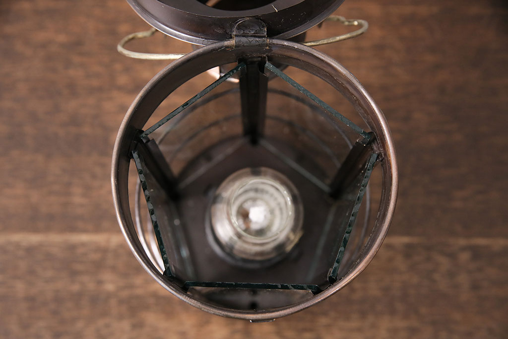 中古　棒芯4mm　持ち運びができる、ジャンクな風合いがかっこいいオイルランプ(ランタン、テーブルランプ)(R-048904)
