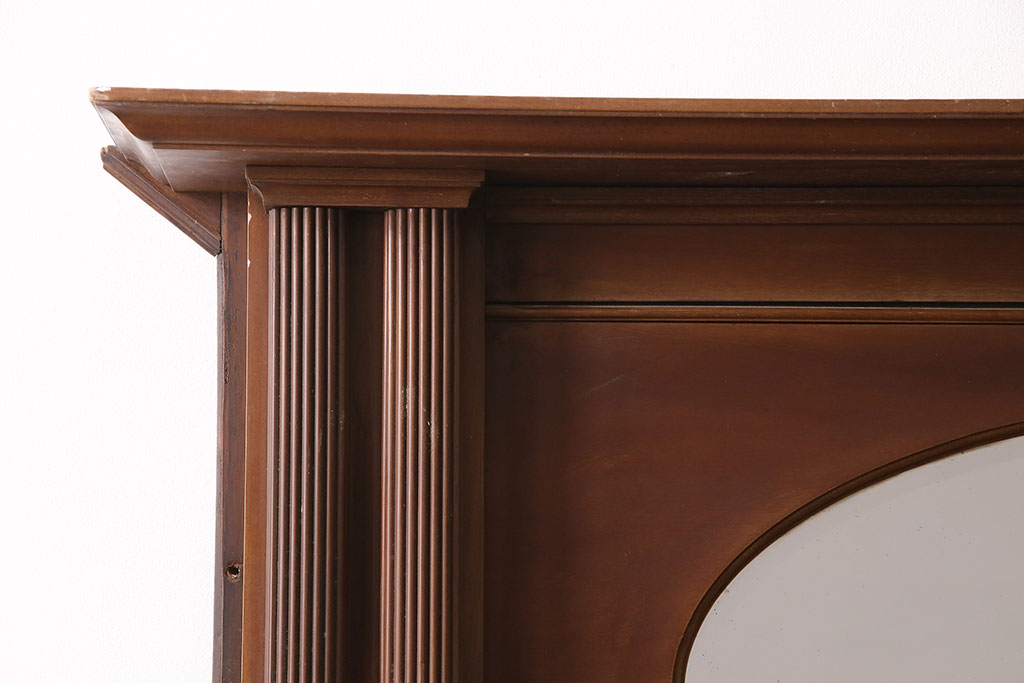 イギリスアンティーク　マホガニー材　鏡付き!褐色の木肌が美しい大振りサイズのマントルピース(装飾、飾り棚、暖炉、ディスプレイ)(R-048913)