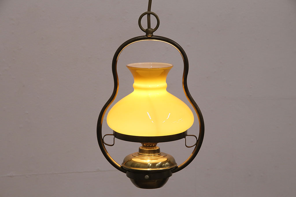 ビンテージ照明　真鍮とイエローカラーの組み合わせがお洒落な天井照明(吊り下げ照明、ペンダントライト)(R-048937)