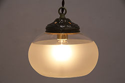 アンティーク照明　ふんわりとした柔らかい光を放つシンプルな天井照明(吊り下げ照明、ペンダントライト)(R-048975)