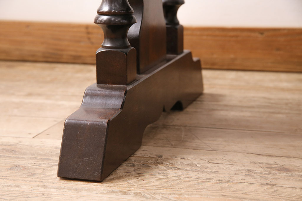 中古　松本民芸家具　レアな逸品!凝った脚のデザインが印象的な#29安川型卓(センターテーブル、ローテーブル)(R-048999)