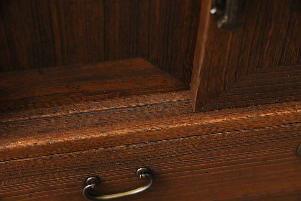 和製アンティーク　素朴な木肌が味わい深い、総桐材製の小箪笥(小物収納、引き出し、戸棚)(R-049039)