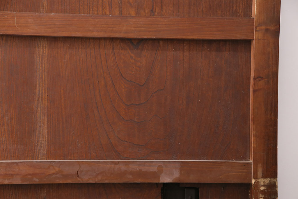 アンティーク建具　ヒノキ材・ケヤキ材　特大金具が存在感抜群の庄内蔵戸(引き戸、玄関戸、建具)(R-049142)