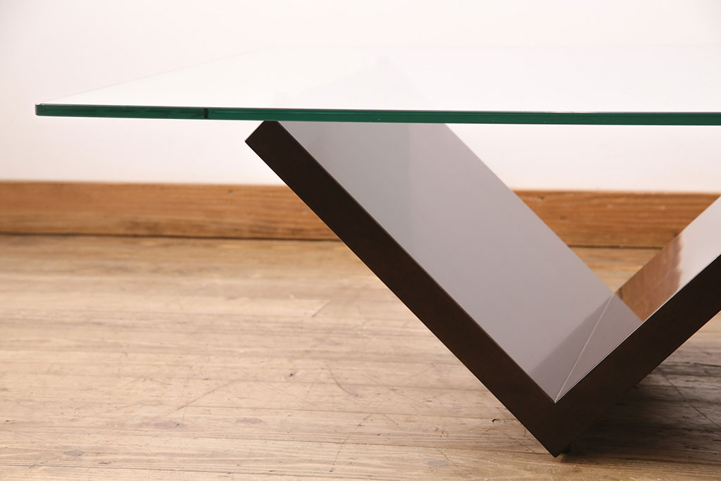 中古　arflex(アルフレックス)　MONTAGNA(モンターニャ)　 W字型の脚のデザインがお洒落なセンターテーブル(定価約20万円)(ガラステーブル、ローテーブル)(R-049201)