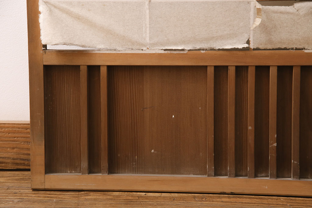 アンティーク建具 小さな障子戸付き 季節の移ろいを感じることが