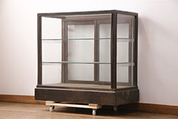 和製アンティーク　前面ナラ材　すっきりとした佇まいのレトロな重ねガラス戸棚(収納棚、キャビネット、食器棚)(R-051114)