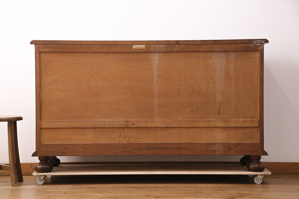 中古　松本民芸家具　シックな佇まいが和洋折衷の空間に取り入れやすいC-型サイドボード(リビングボード、キャビネット)(定価約60万円)(R-049257)
