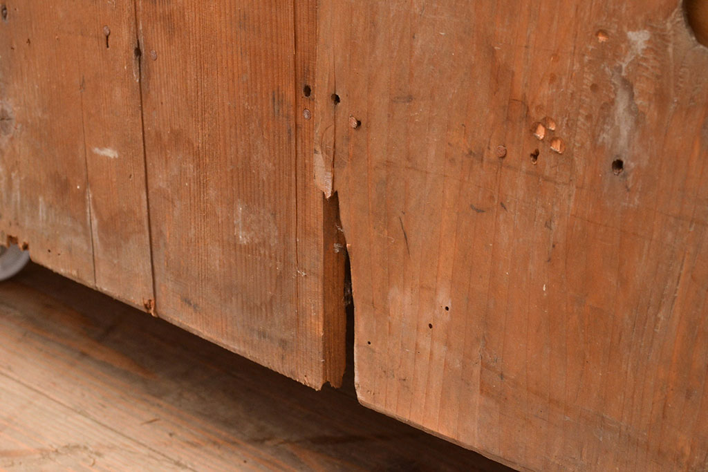 アンティーク家具　六尺　前面ケヤキ材　極太框　上質な空間を演出する収納箪笥サイドボード(テレビ台、夜具箪笥)(R-049299)