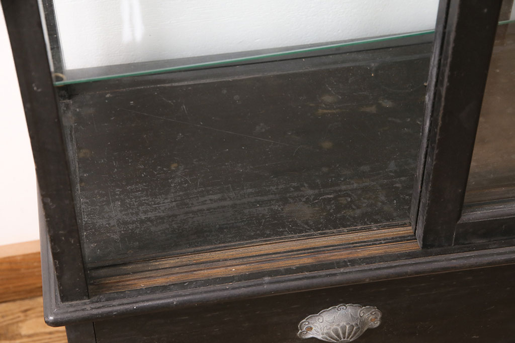 アンティーク家具　大正ロマン　天枠付き!　古いタバコ屋の薄型ガラスケース(ショーケース、陳列棚)(R-049352)