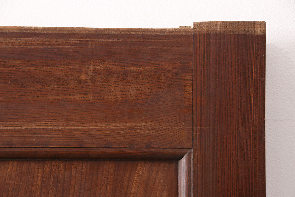 アンティーク建具　新潟産　ケヤキ材一枚板　赤みを帯びた木肌が魅力の蔵戸(引き戸、玄関戸、建具)(R-049394)