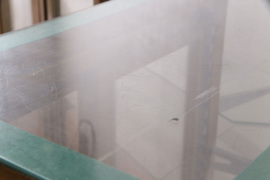 和製アンティーク　ナラ材　激レアデザイン!　斜めL字型のガラスケース(ショーケース、陳列棚)(R-049580)