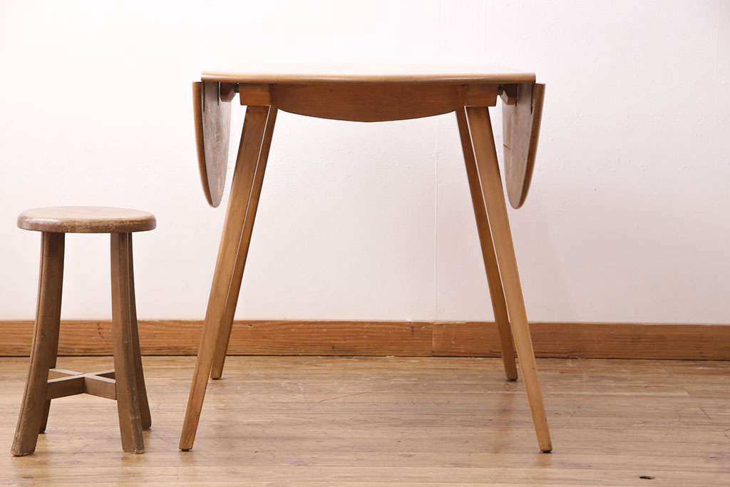 ヴィンテージ家具　イギリス　ERCOL(アーコール)　エルム材　ウィンザードロップリーフテーブル(バタフライテーブル、ラウンドテーブル、ビンテージ)(R-049596)