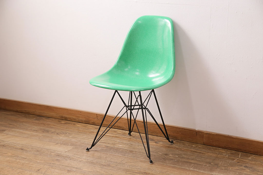 中古　MODERNICA(モダニカ)　CHARLES EAMES　ワイヤーレッグと爽やかなカラーが目を惹くシェルチェア(椅子、サイドチェア、ダイニングチェア)(R-049602)