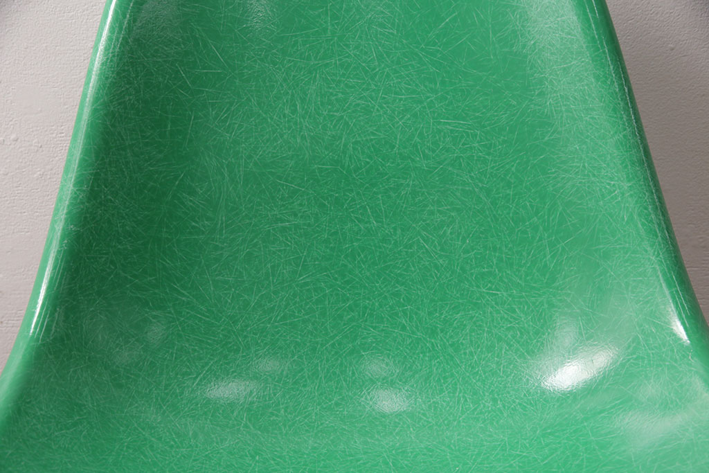 中古　MODERNICA(モダニカ)　CHARLES EAMES　ワイヤーレッグと爽やかなカラーが目を惹くシェルチェア(椅子、サイドチェア、ダイニングチェア)(R-049602)