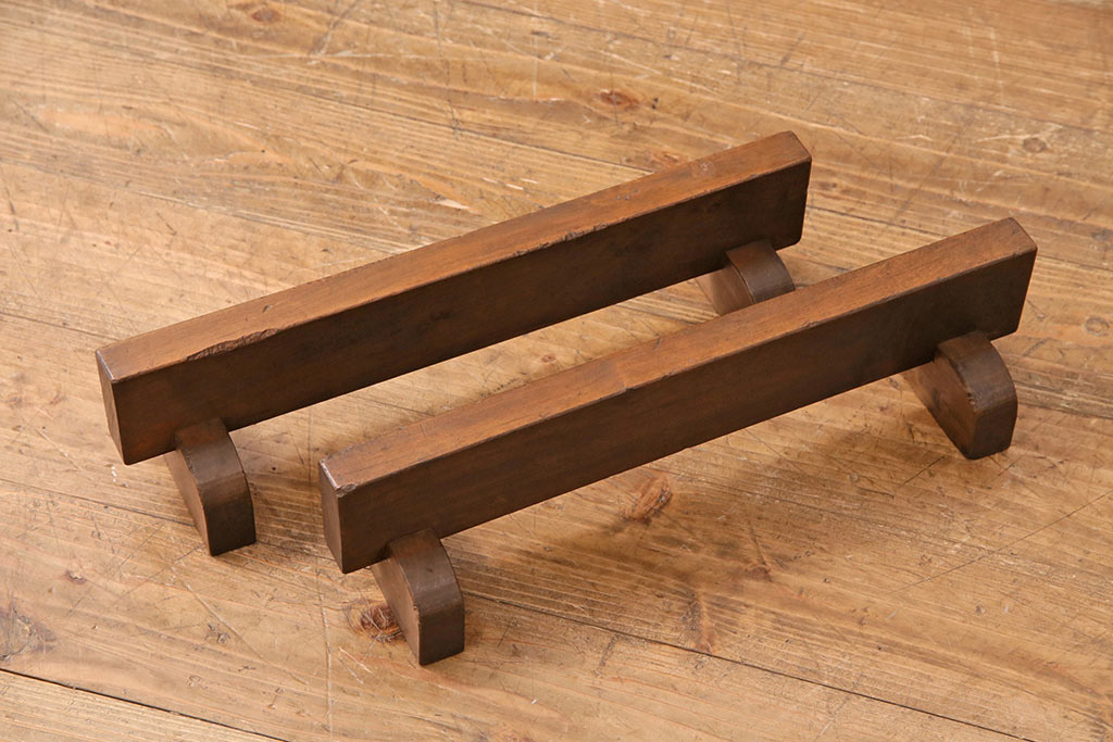 和製アンティーク　杉材一枚板　味わい深い木肌が趣溢れる裁ち板(ローテーブル、作業台、飾り台、陳列台)(R-049613)