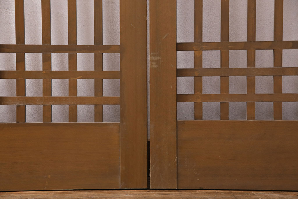 アンティーク建具　ペイント仕上げ限定　情緒漂う雰囲気づくりにおすすめのガラス入り格子戸2枚セット(引き戸、建具、玄関戸)(R-049641)