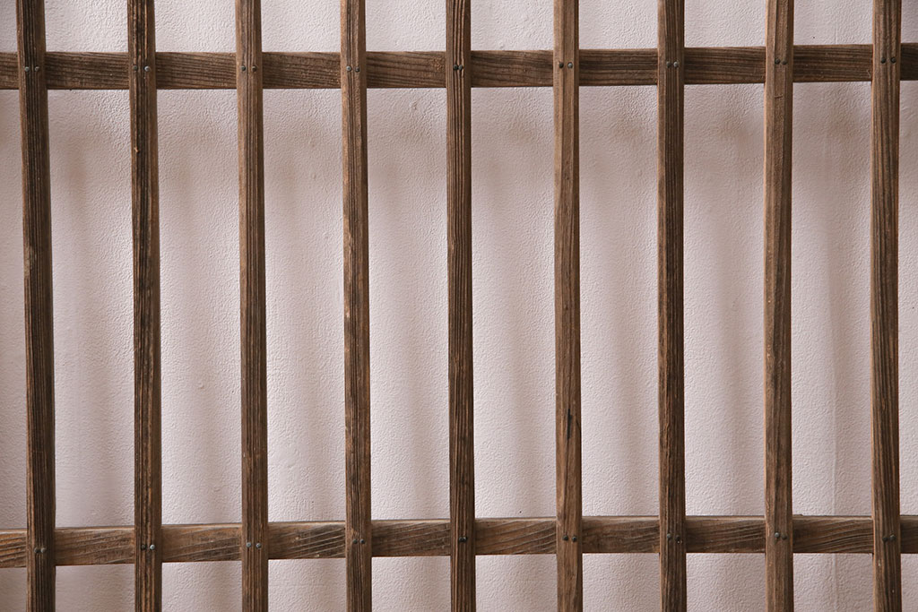 アンティーク建具 昭和初期 時を重ねた木の味わいが魅力の格子戸