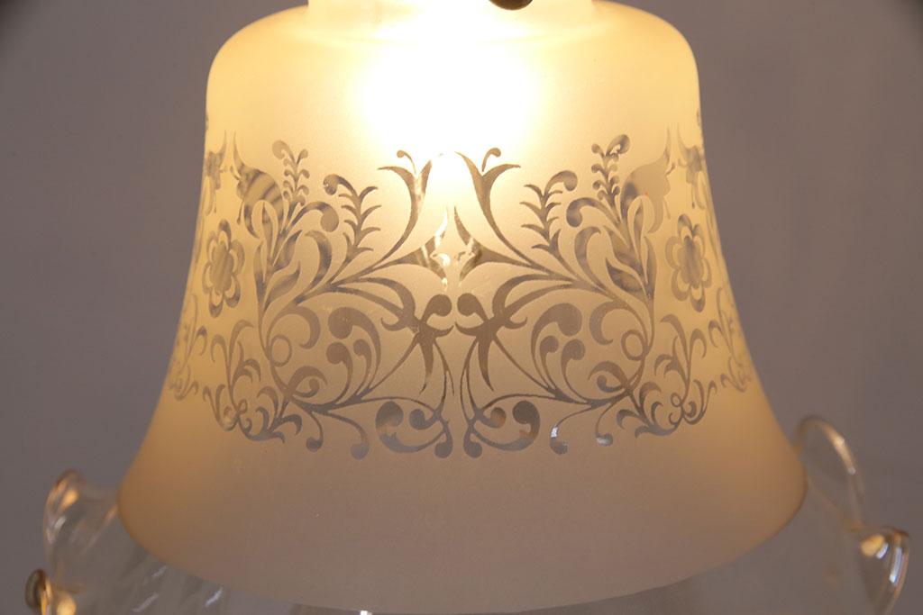 ビンテージ照明　イギリスヴィンテージ　エレガントな雰囲気を盛り上げるフリルシェードのペンダントライト(天井照明、吊り下げ照明)(R-049655)