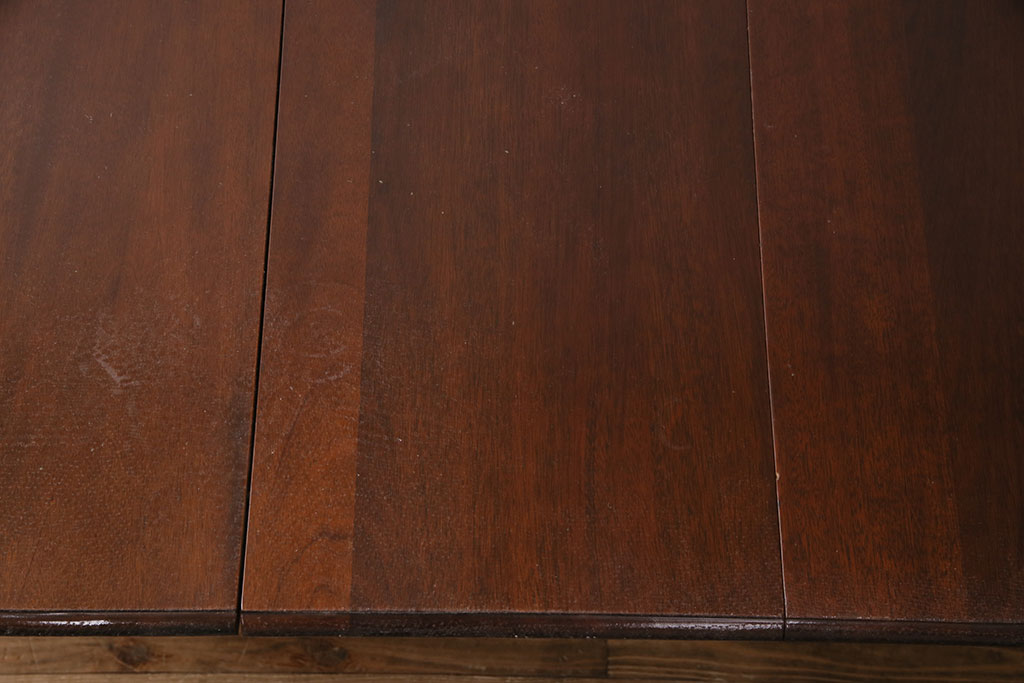 中古　美品　アメリカ輸入家具　Stickley(スティックレー、スティックレイ)　マホガニー材製の高級感あふれるエクステンションテーブル(ダイニングテーブル)(R-049666)