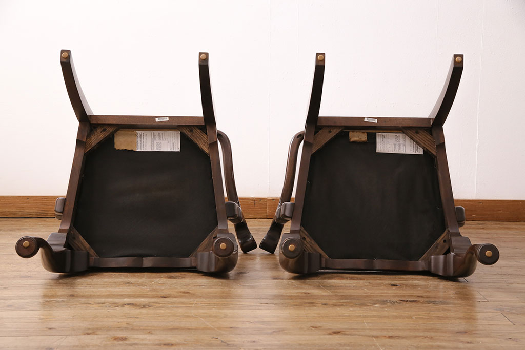 中古　アメリカ輸入家具　Stickley(スティックレー、スティックレイ)　マホガニー材製の高級感あふれるアームチェア2脚セット(椅子、サロンチェア、ダイニングチェア)(R-049681)