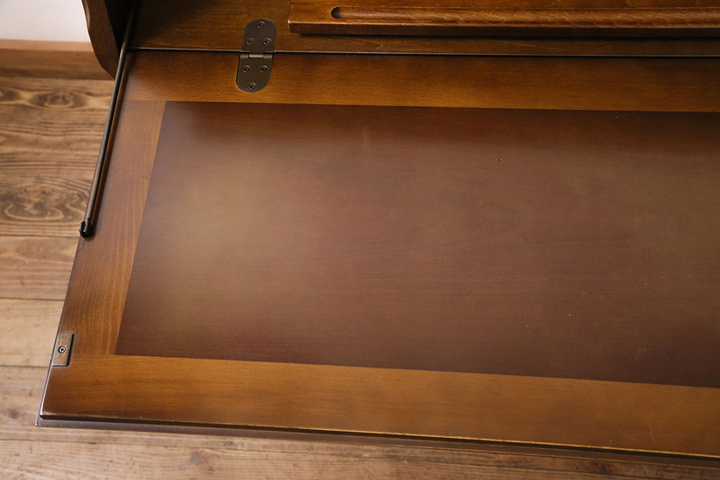中古　美品　カリモク家具(karimoku)　コロニアルシリーズ　クラシカルな佇まいが魅力のライティングビューロー(簿記机、在宅ワーク、在宅用ワークデスク)(R-049685)