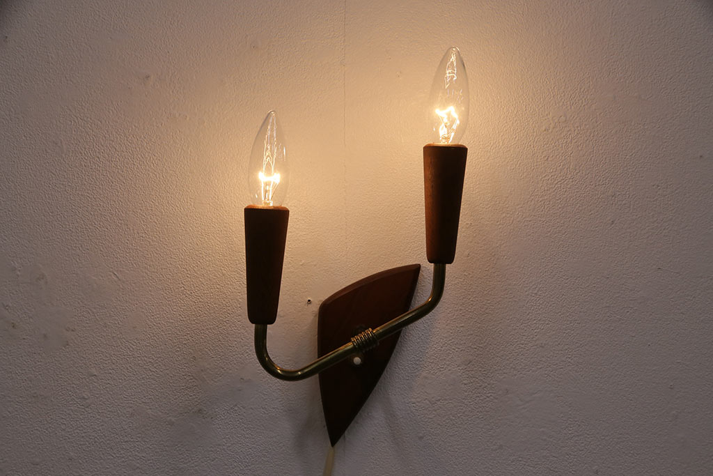 ヴィンテージ照明　北欧ビンテージ　デンマーク　ヴィンテージスタイルの空間づくりに活躍するウォールライト(壁掛け照明、壁付け照明)(R-049710)