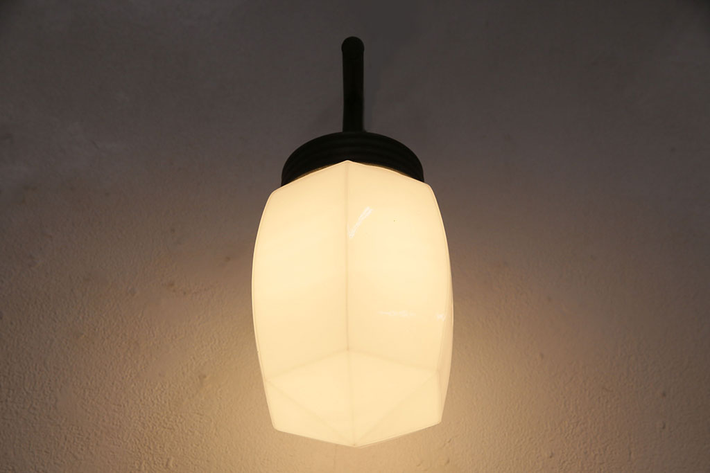 アンティーク照明　梅の透かしが和の風情漂うウォールランプ(壁掛け照明、壁付け照明)(R-049711)