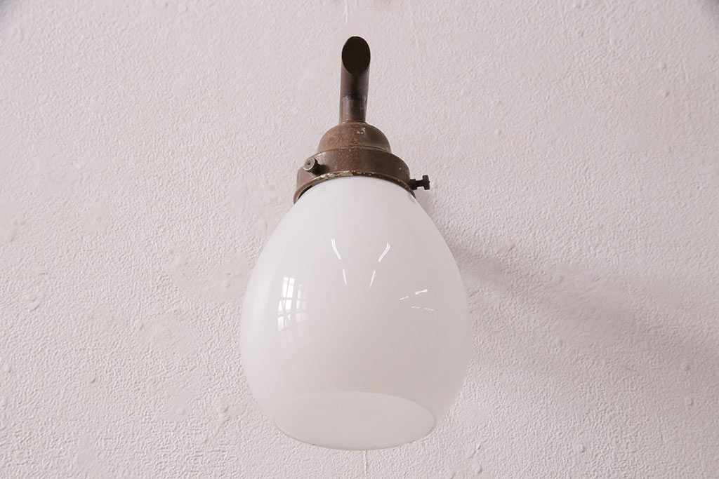 アンティーク照明　透かしがアクセントになるウォールランプ(壁付け照明、壁掛け照明)(R-049729)