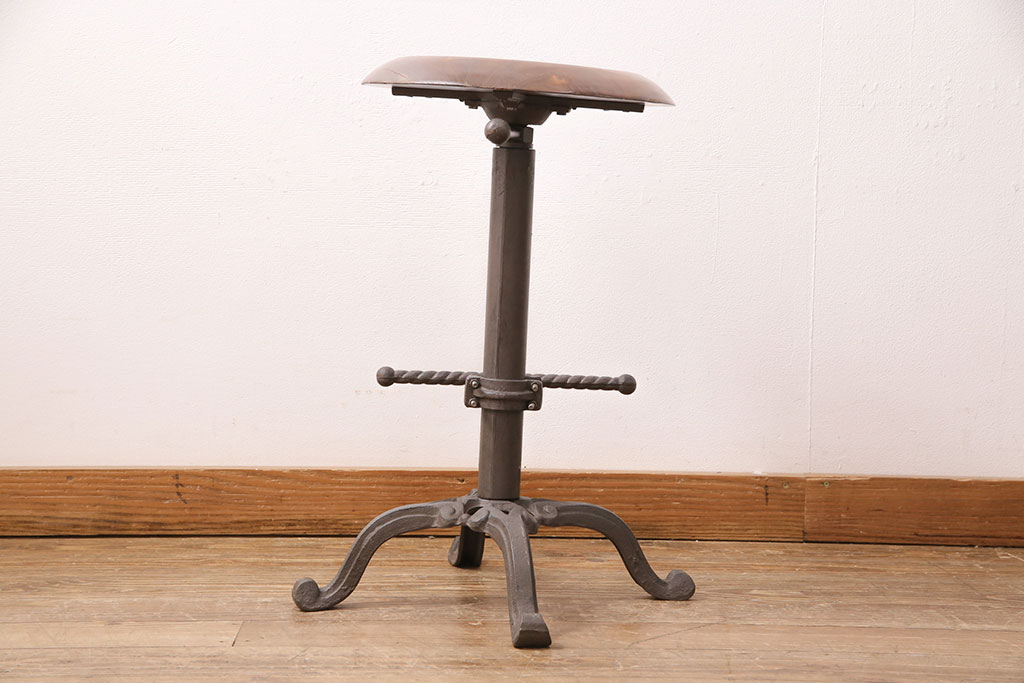 中古　ブランド家具　無骨な佇まいが格好良い!インダストリアルな空間におすすめのスツール(椅子、カウンタースツール、ハイスツール)(R-049760)