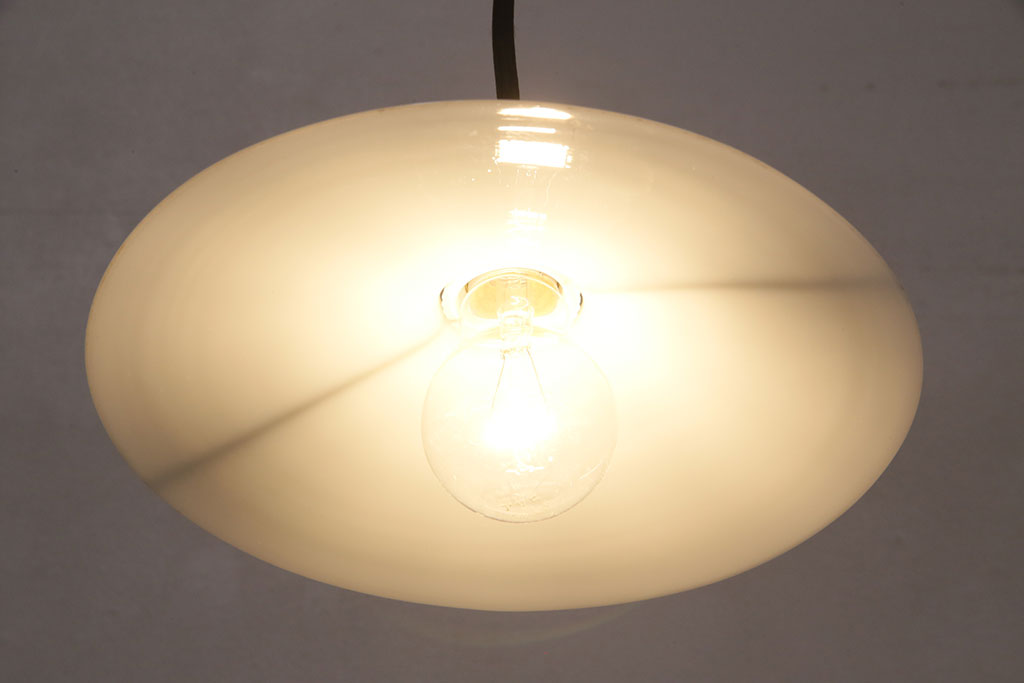 アンティーク照明　どこか懐かしさが漂うレトロなペンダントライト2個セット(天井照明、吊り下げ照明、電笠)(R-049834)