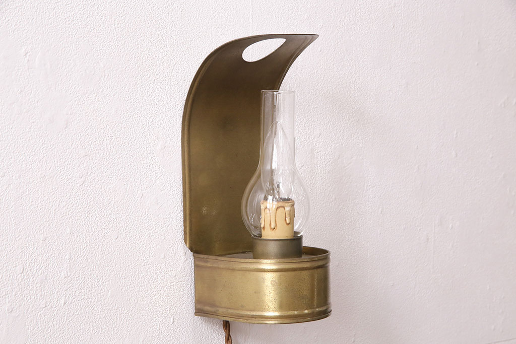 アンティーク照明　イギリスアンティーク　温かみある明かりを灯す真鍮製のウォールライト(壁掛け照明、壁付け照明)(R-049923)
