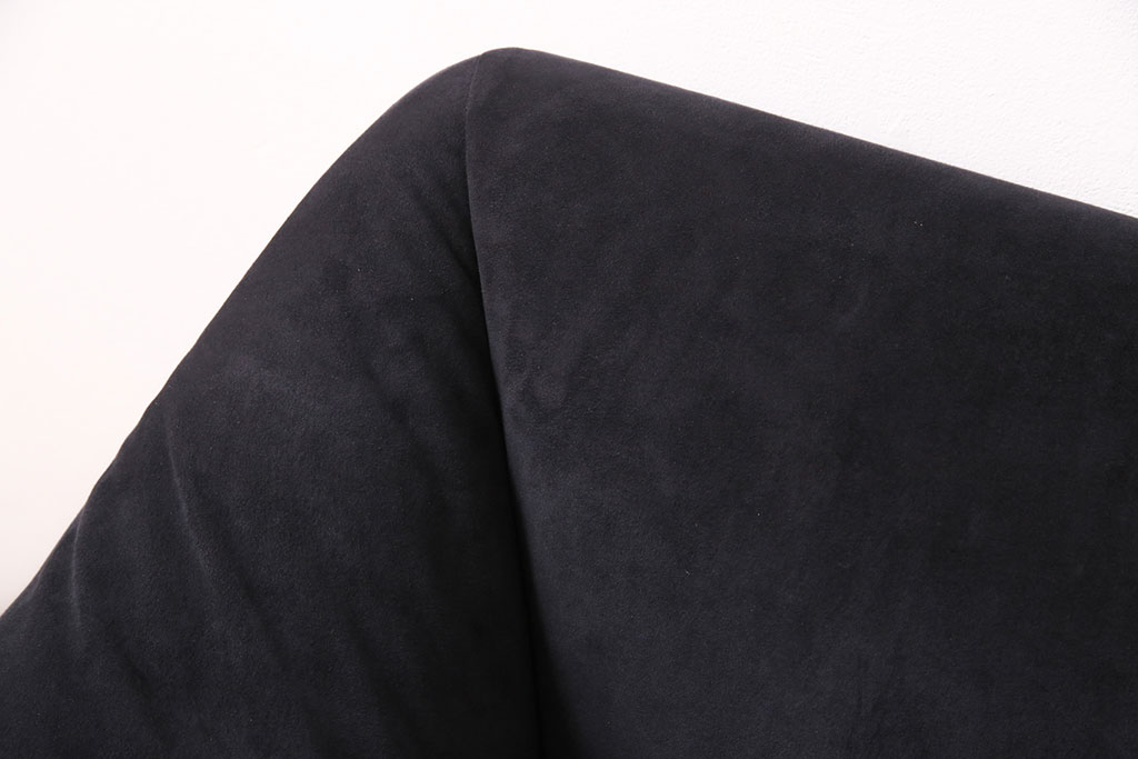 中古　展示品　美品　Cassina(カッシーナ)　684 PICCOLA TENTAZIONE(ピッコラテンタツィオーネ)　ラウンジアームチェア(定価約40万円)(アームソファ、一人掛けソファ、1P)(R-049954)