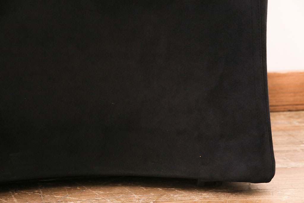 中古　展示品　美品　Cassina(カッシーナ)　684 PICCOLA TENTAZIONE(ピッコラテンタツィオーネ)　ラウンジアームチェア(定価約40万円)(アームソファ、一人掛けソファ、1P)(R-049957)