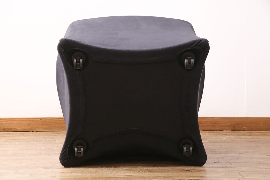 中古 展示品 美品 Cassina(カッシーナ) 684 PICCOLA TENTAZIONE 中古 展示品 美品 Cassina(カッシーナ) 684 PICCOLA TENTAZIONE