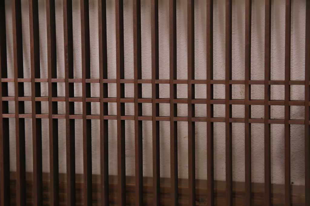 和製アンティーク　片面ガラス　整然と並ぶ桟が凛とした雰囲気を演出する筬欄間(オサランマ、明かり取り、明り取り、建具)(R-049978)