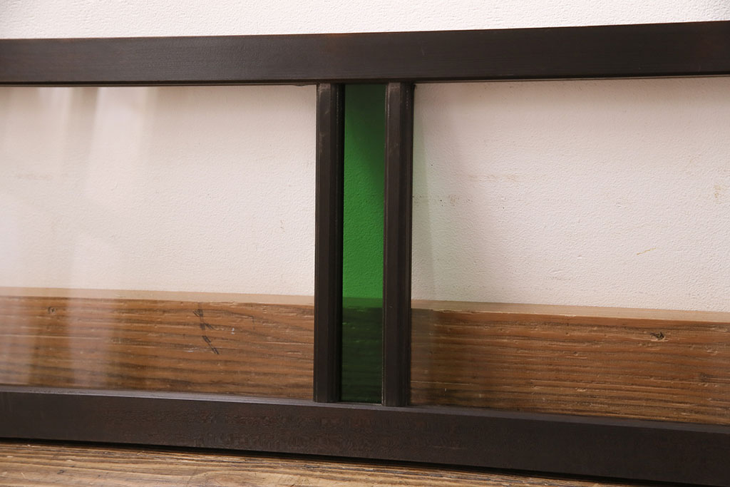アンティーク建具　昭和初期　当時物のガラス入り!グリーンカラーがアクセントの色ガラス入り欄間(明り取り、明かり取り)(R-050031)