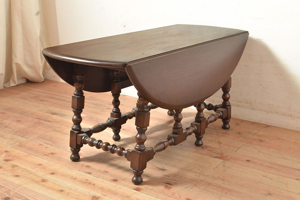 ヴィンテージ家具　イギリスビンテージ　ERCOL(アーコール)　ニレ材　挽き物の脚が目を引くバタフライテーブル(ダイニングテーブル、食卓、4人掛け、2人掛け)(R-050227)