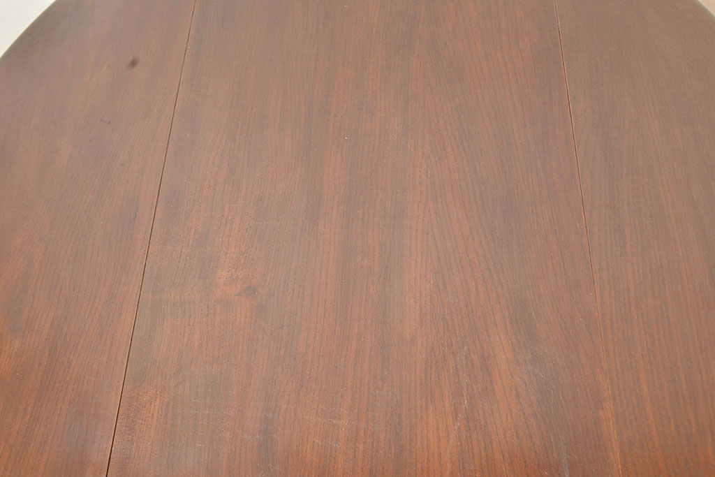 ヴィンテージ家具　イギリスビンテージ　ERCOL(アーコール)　ニレ材　挽き物の脚が目を引くバタフライテーブル(センターテーブル、ラウンドテーブル)(R-050227)