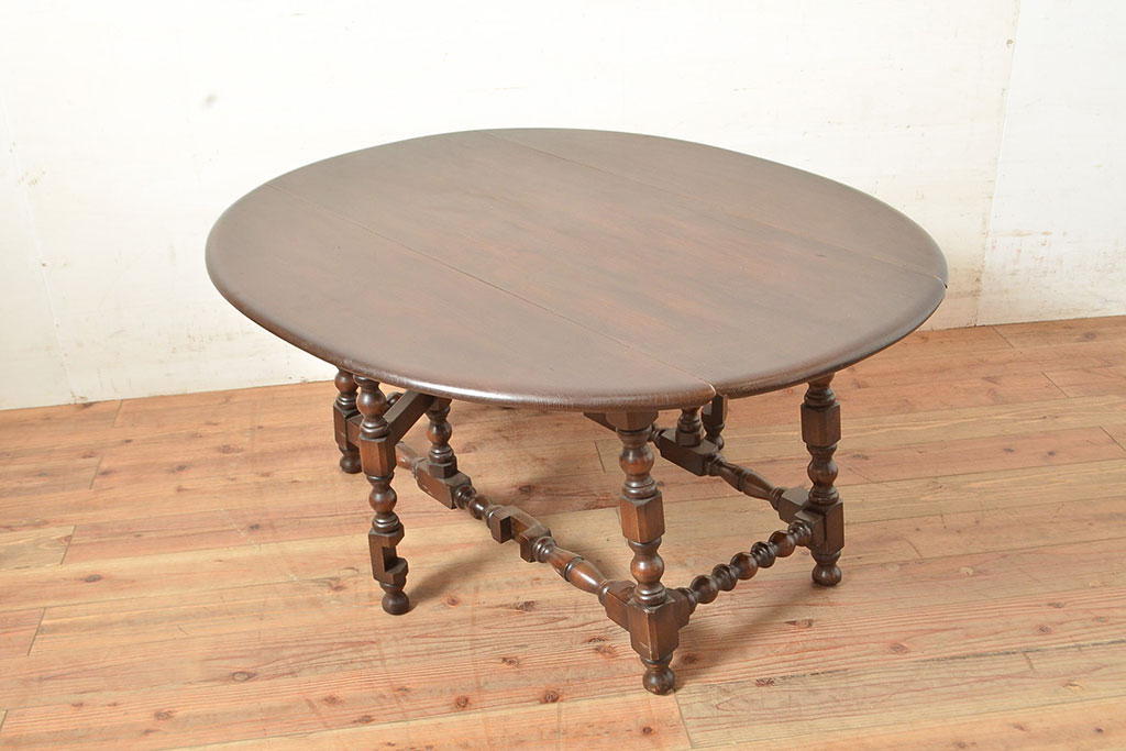 ヴィンテージ家具　イギリスビンテージ　ERCOL(アーコール)　ニレ材　挽き物の脚が目を引くバタフライテーブル(ダイニングテーブル、食卓、4人掛け、2人掛け)(R-050227)