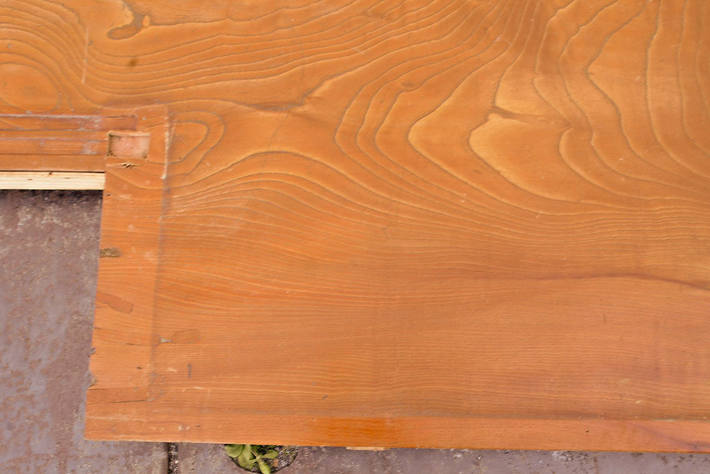 古材　味わいを増した木肌が魅力的な総ケヤキ材一枚板(DIY、材料、板、天板)(R-050281)