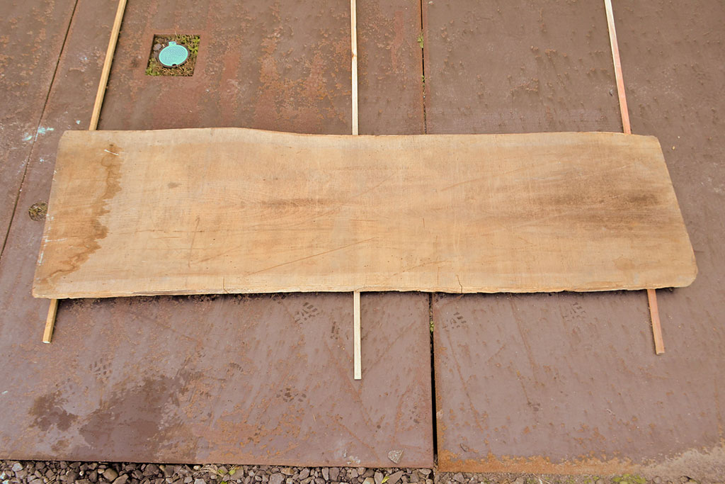 アンティーク雑貨　木の風合いを活かしたDIYにおすすめ!ケヤキ材の一枚板(古材、材料)(R-050282)