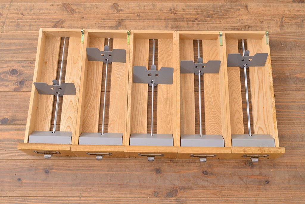 レトロ家具 昭和レトロ KIHARA 小物収納にうってつけのナラ材製