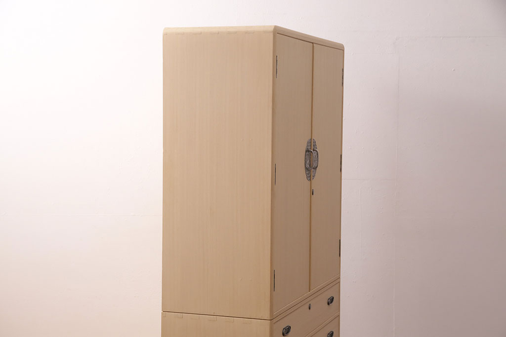 中古　美品　国産　気品あふれる佇まいが魅力の総桐箪笥(胴厚)(着物箪笥、衣装箪笥、和タンス、桐たんす)(定価約90万円)(R-050295)