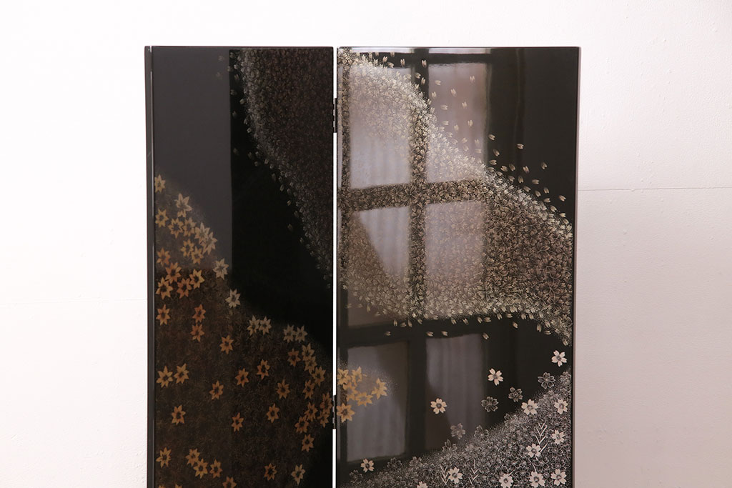中古　美品　民芸家具　木曽塗り　3種の花の図柄が空間を彩る衝立(つい立て、パーテーション)(R-050410)